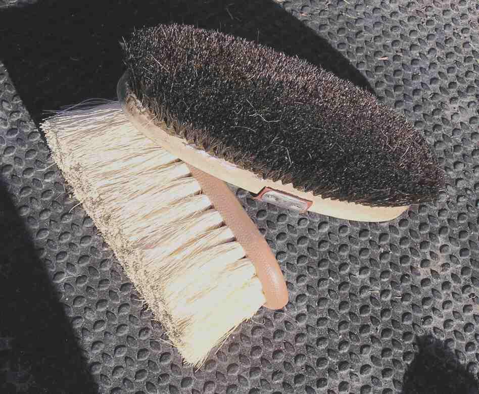 Haas Grooming Kit — 12 Pieces 2